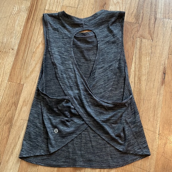 lululemon cross back tank - Picture 2 of 2